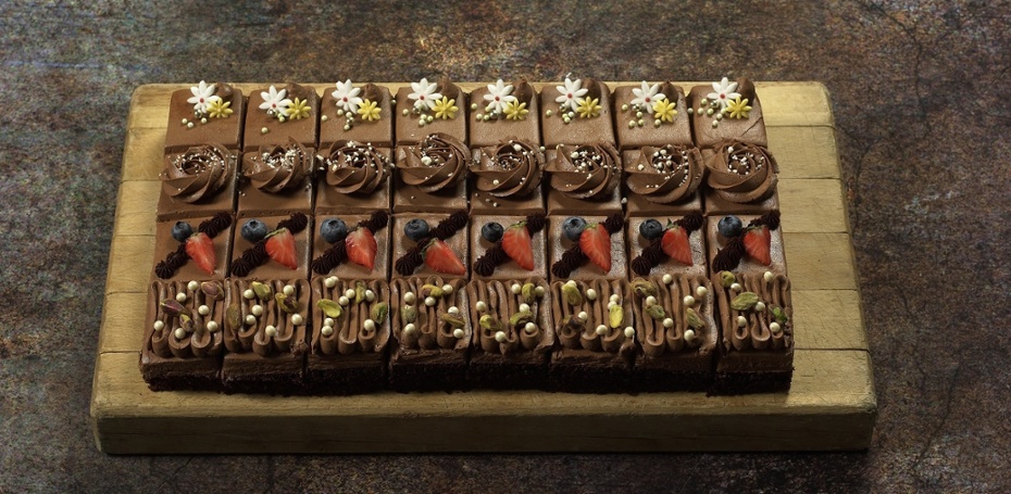 Sjokoladekake-pyntet - 930