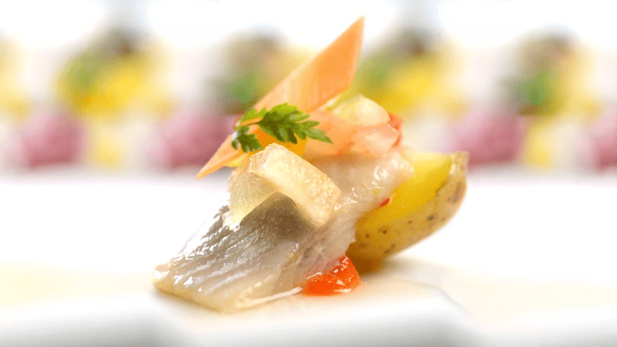 sild og potet med bakgrunn