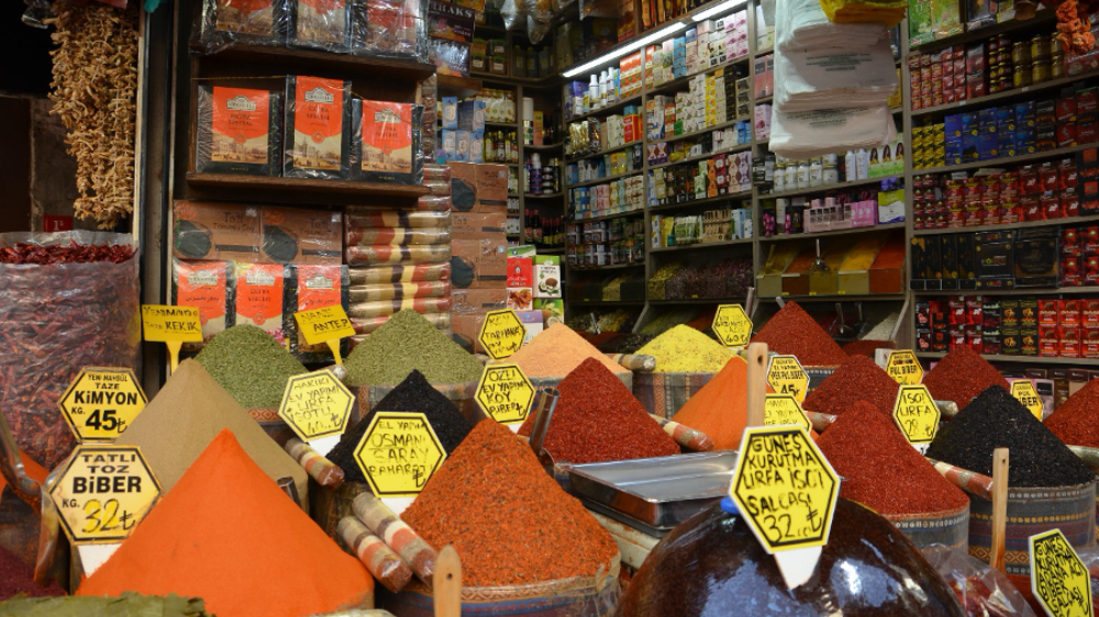 Hummus, tabouleh og falafel retter representativ for smaken av Midtøsten